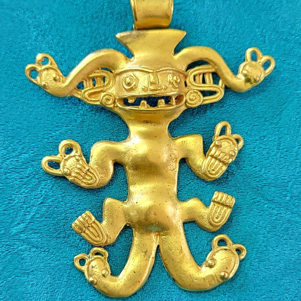 Pre-Columbian Diquis Gold  Figure Pendant